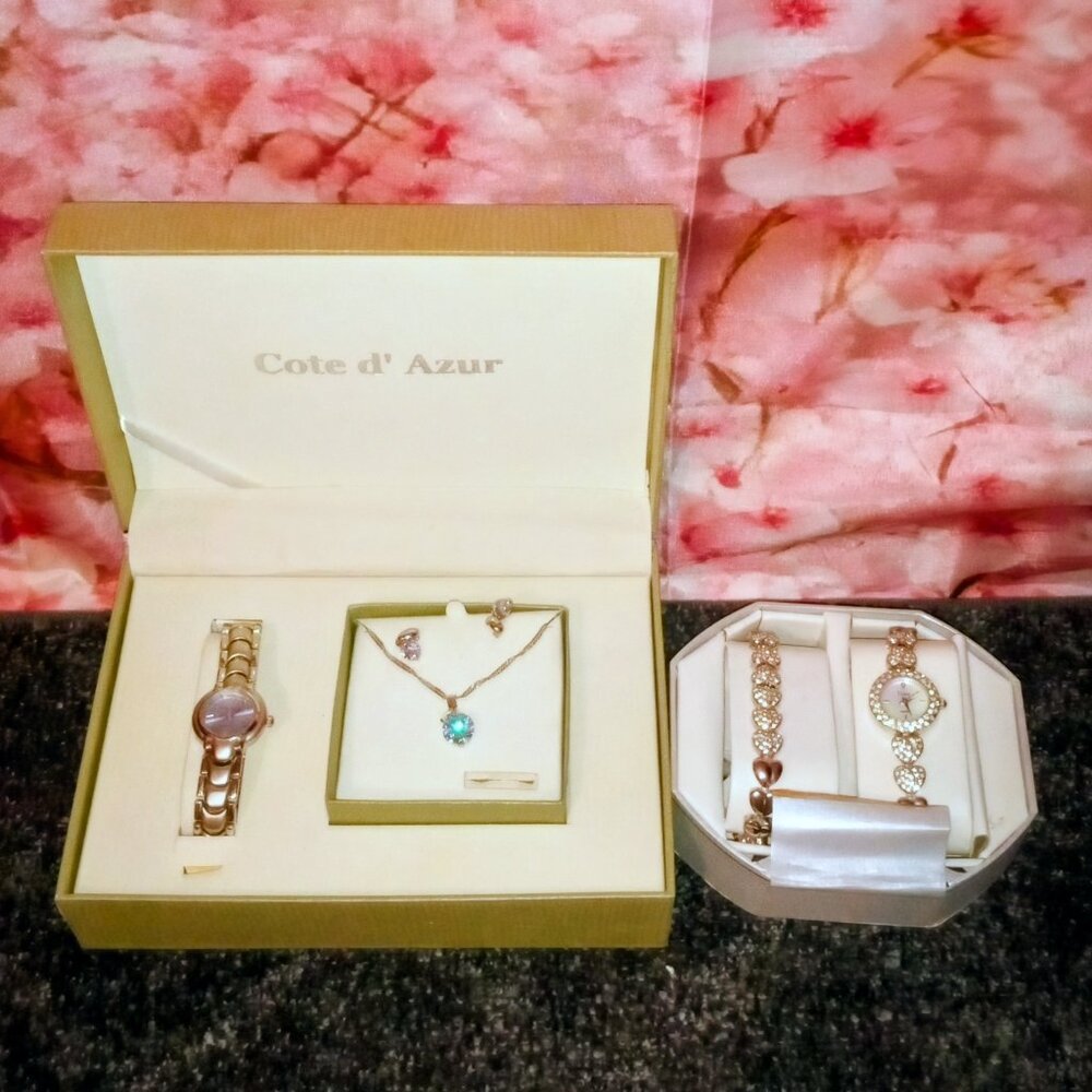 BEAUTIFUL LOT OF 2 WATCH SETSFOR WONMEN